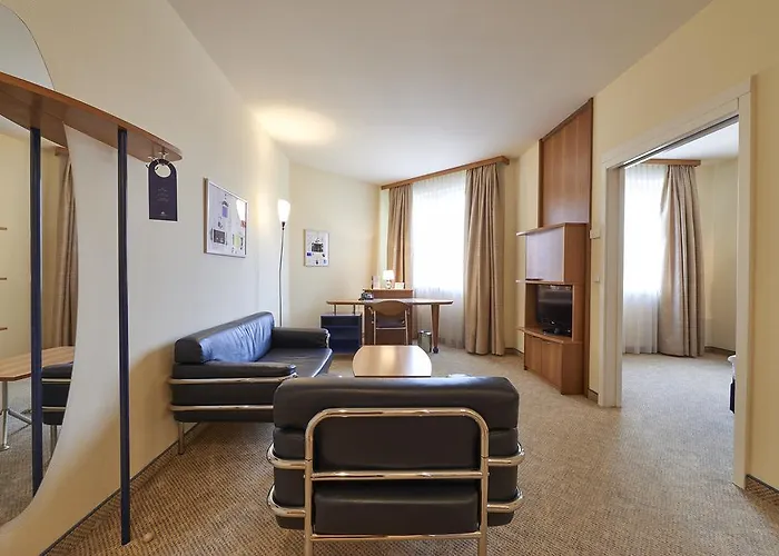 Starlight Hotel 4*