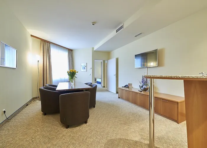 Starlight Hotel