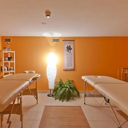 Starlight Mérleg Szálloda 4*