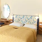 Otel Starlight