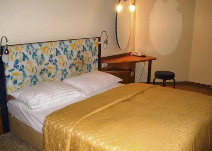 Starlight Hotel 4*
