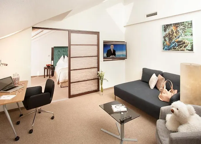 Starlight מלון 4*